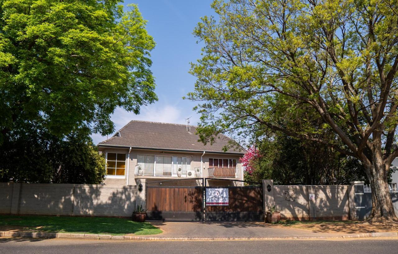 Opstal Gastehuis Potchefstroom Eksteriør bilde